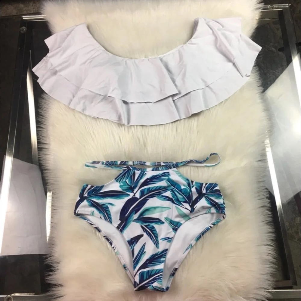 New Off Shoulder Ruffled Bikini - Picture 2 of 6